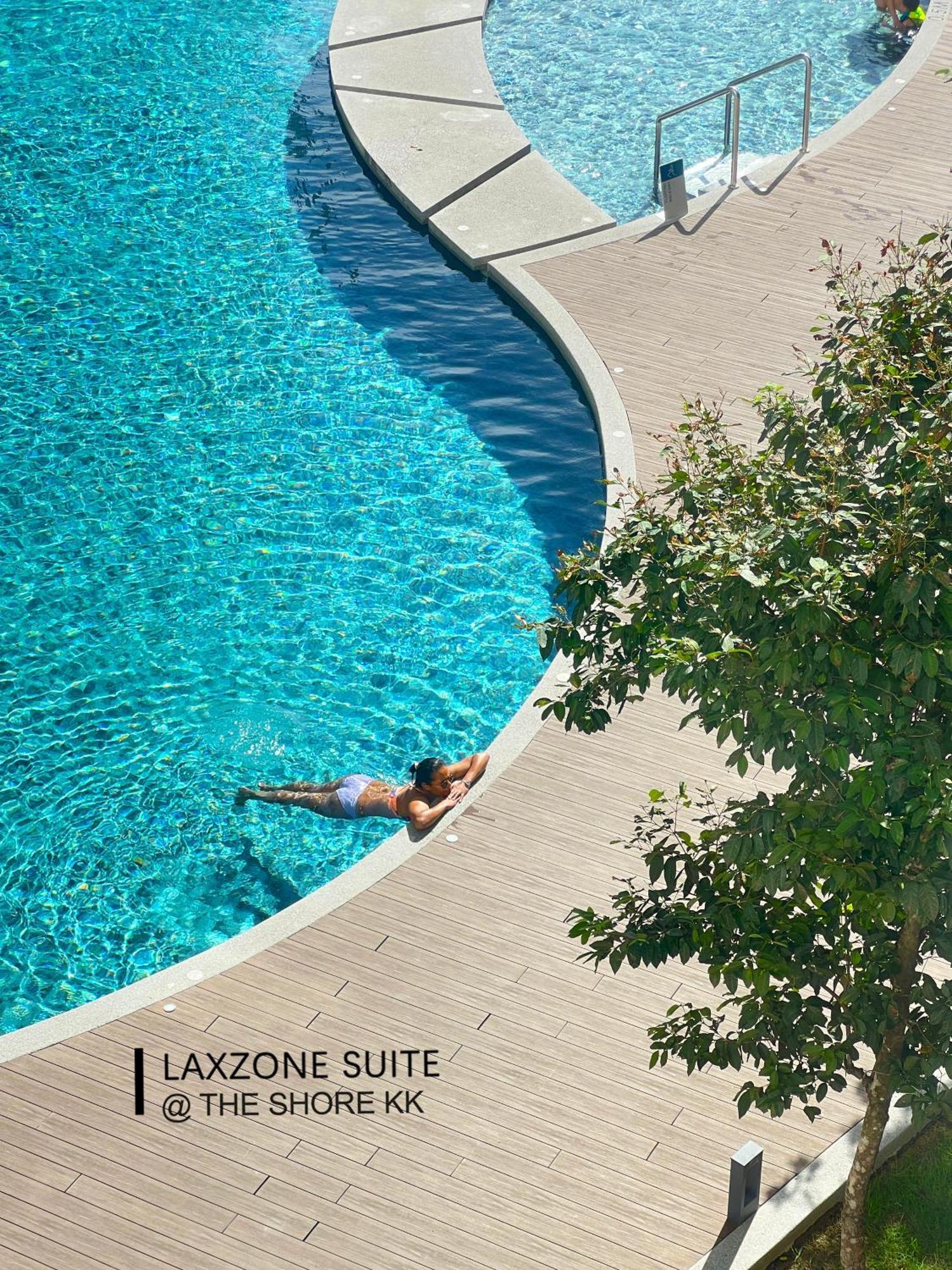 The Shore Cbd Kota Kinabalu By Laxzone Suite Extérieur photo