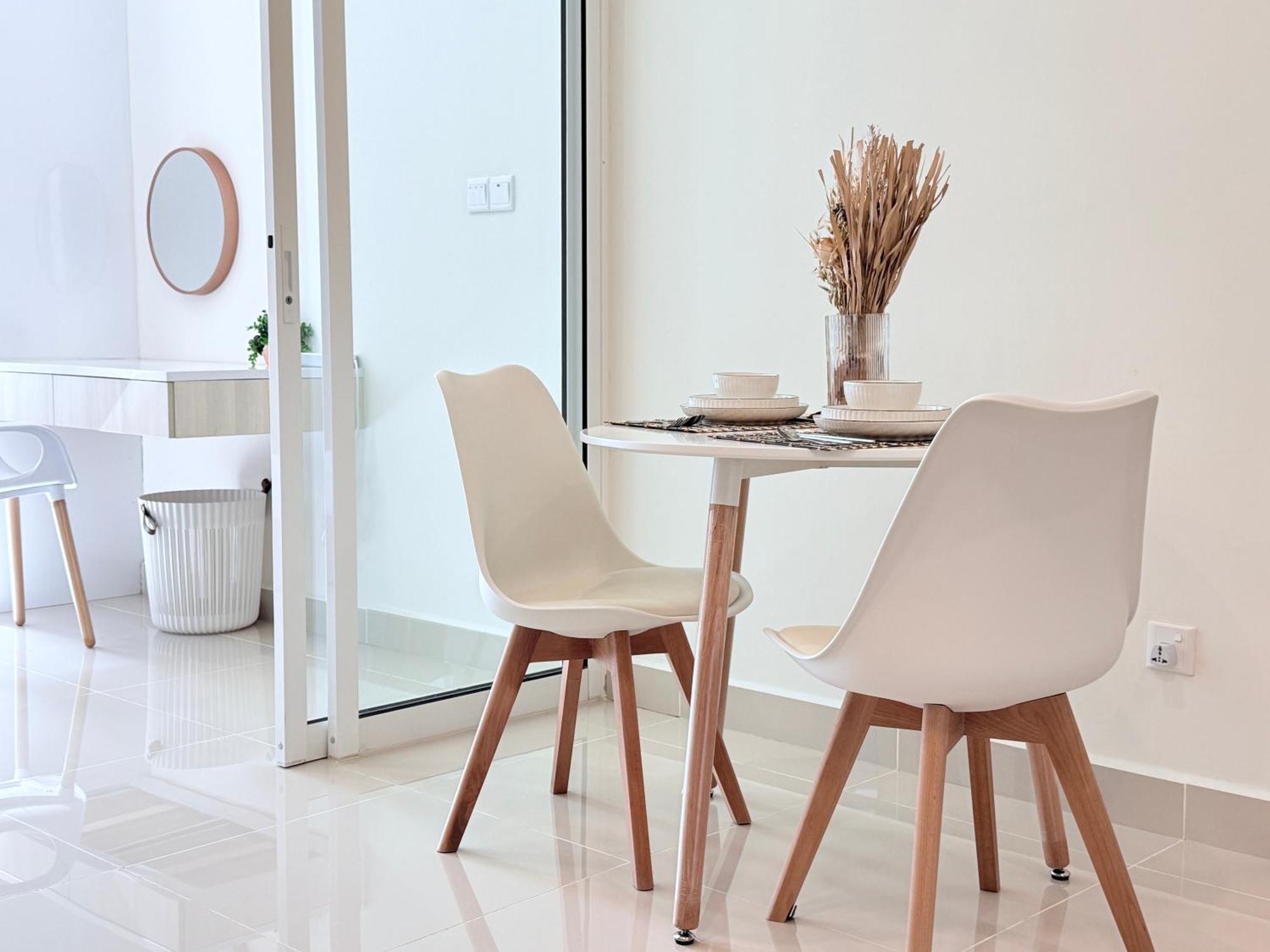 The Shore Cbd Kota Kinabalu By Laxzone Suite Extérieur photo